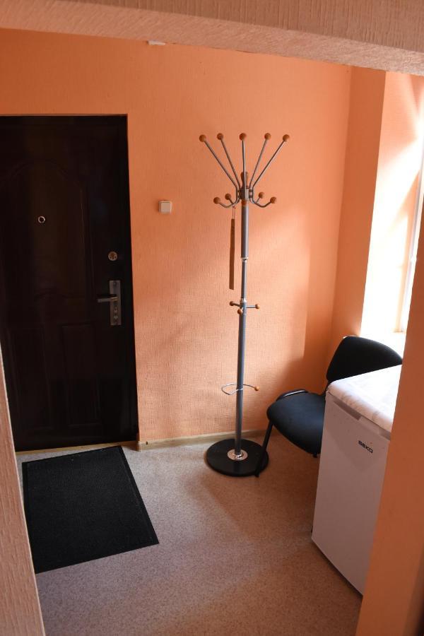 Ukstina Ielas Apartamenti Liepaja Bagian luar foto